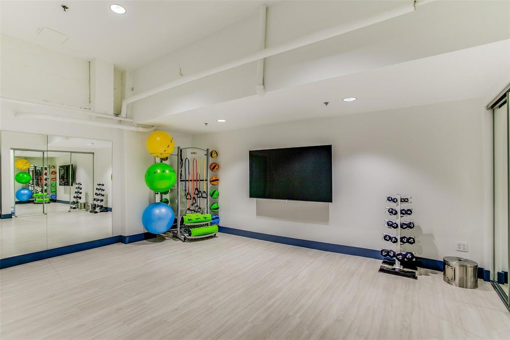 1505 Elm Street, Unit 1101 Dallas, TX 75201 - Photo 25 of 33