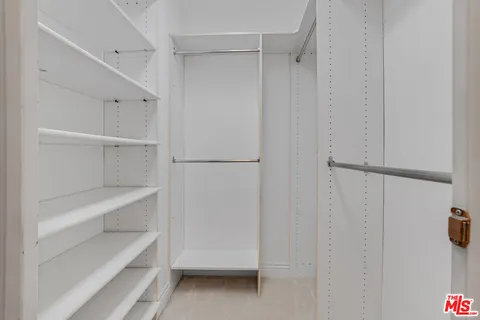 $9,500 | 132 South Maple Drive, Unit 201, Beverly Hills, CA 90212