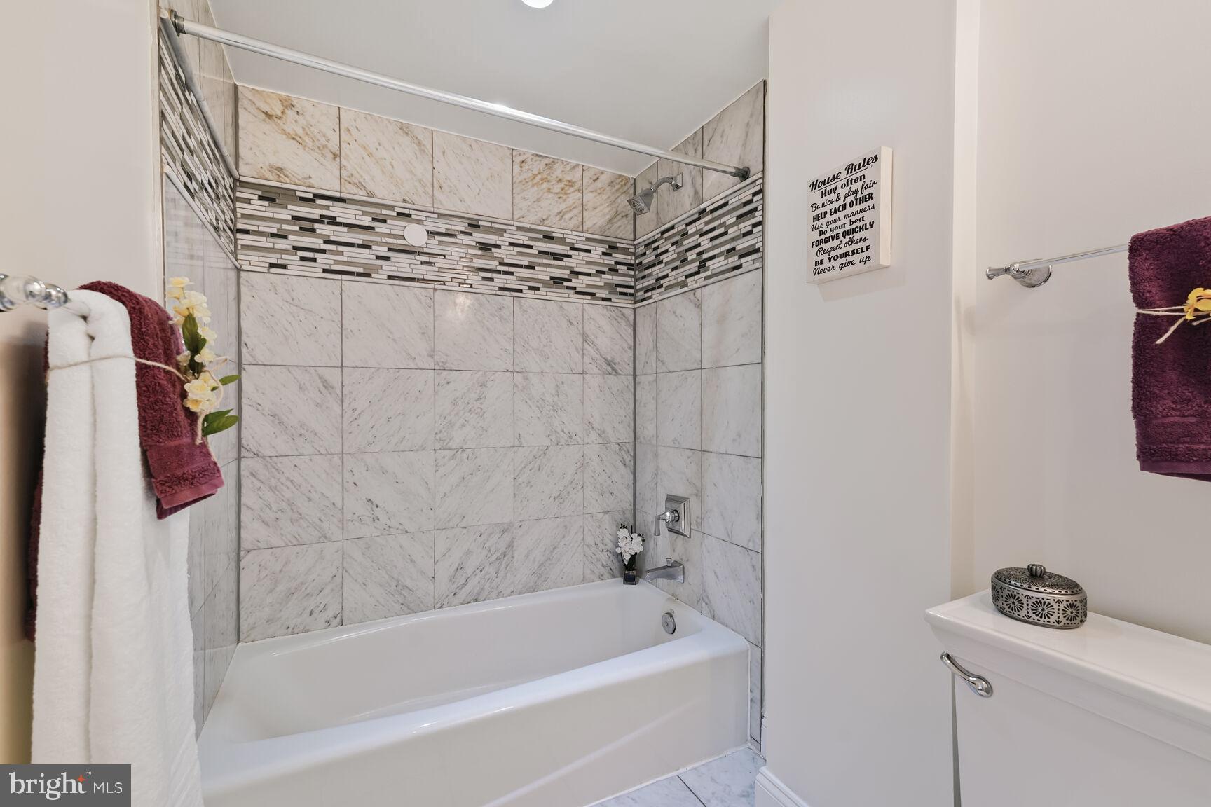 1465 Columbia Road Northwest, Unit 102 Washington, DC 20009 - Photo 16 of 23 Bathroom