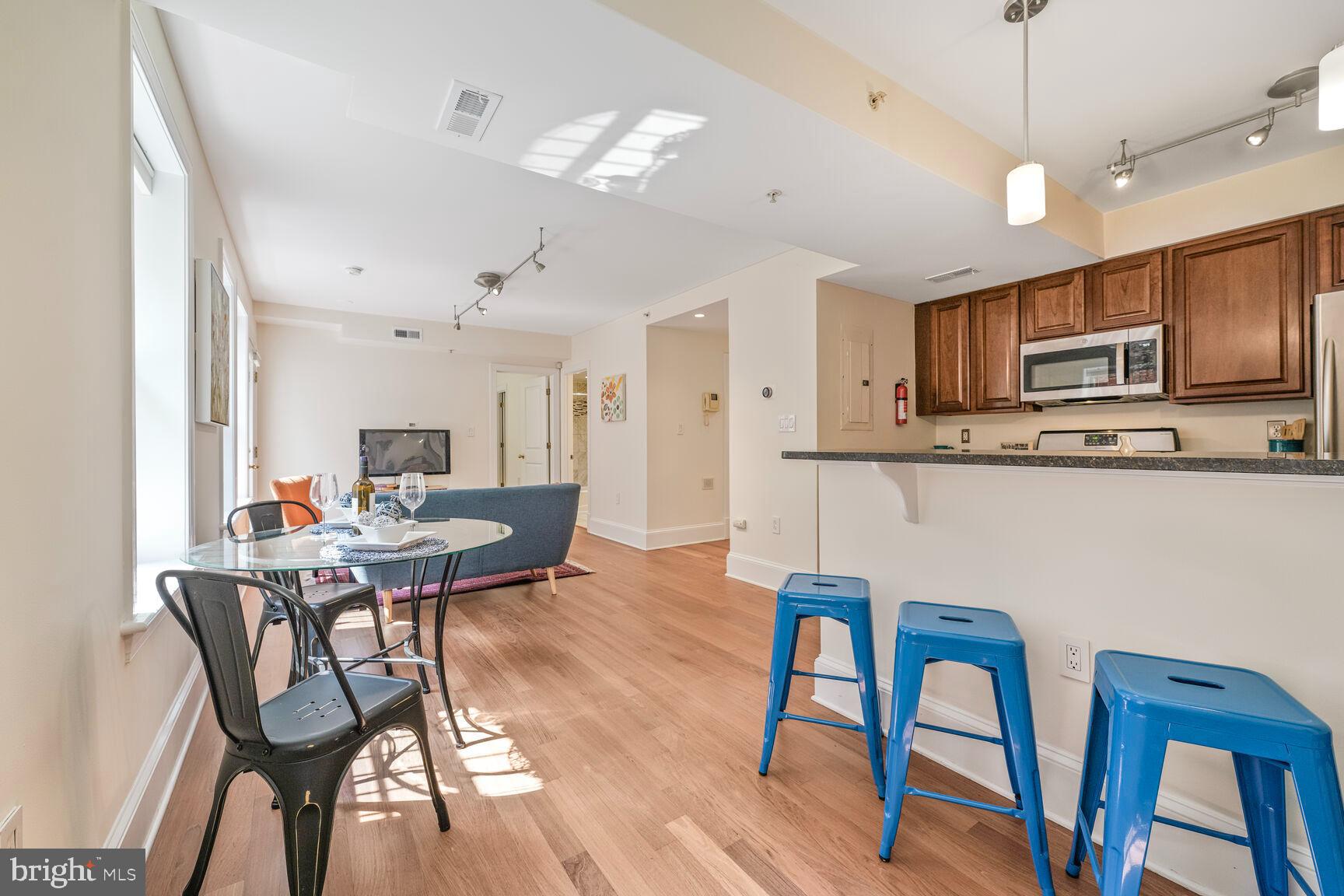 1465 Columbia Road Northwest, Unit 102 Washington, DC 20009 - Photo 6 of 23 Dining Area