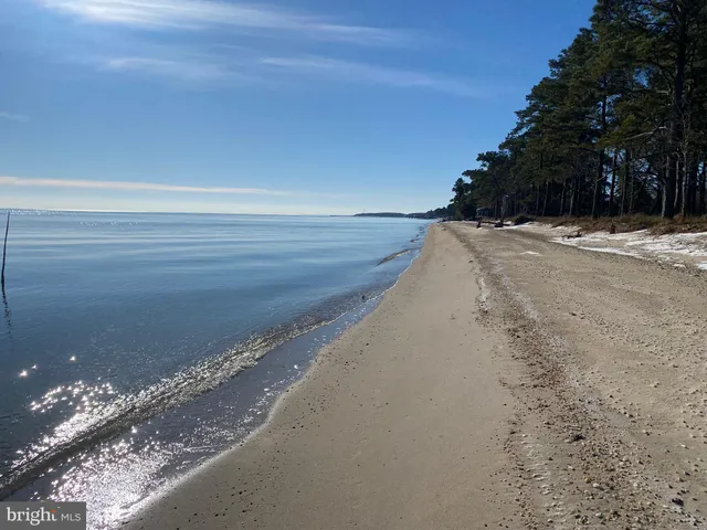 $450,000 | 15363 Holly Drive, Scotland, MD 20687