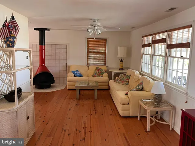 $450,000 | 15363 Holly Drive, Scotland, MD 20687