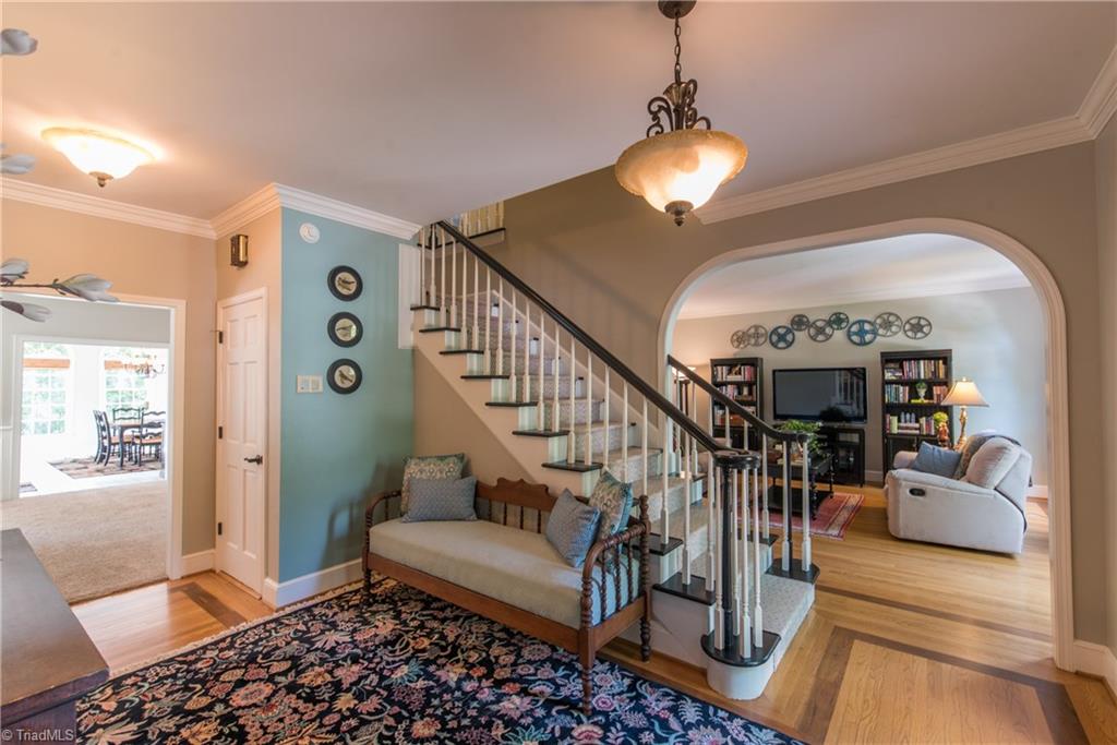 1511 Carters Grove Road Clemmons, NC 27012 - Photo 7 of 30 Foyer entrance with beautiful inlaid hardwoods!