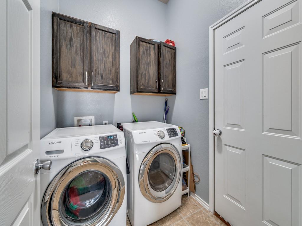 305 Sheridan Road Oak Point, TX 75068 - Photo 20 of 25 a utility room with dryer and washer