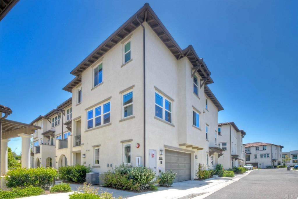 2510 Cheyne Way Oceanside, CA 92056 - Photo 2 of 36