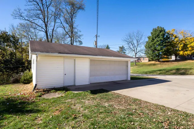 $234,900 | 620 Clinton Street, Galena, IL 61036