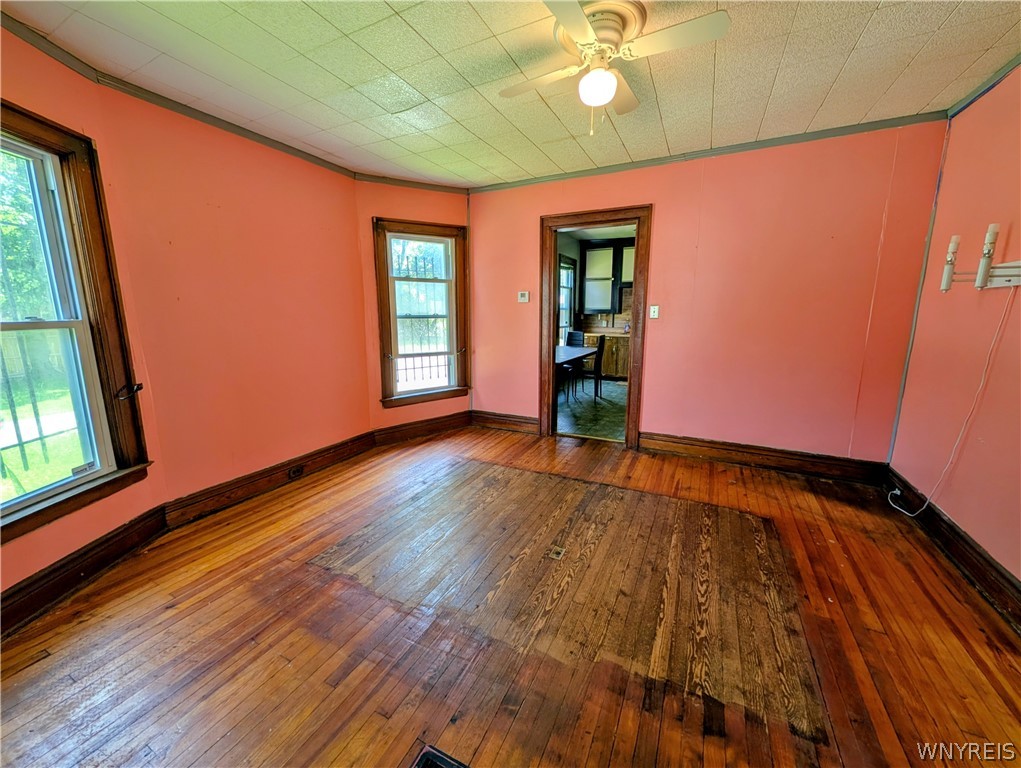 325 Box Avenue Buffalo, NY 14211 - Photo 8 of 25 Dining Room - 325 Box Ave (lower), Buffalo, NY 142