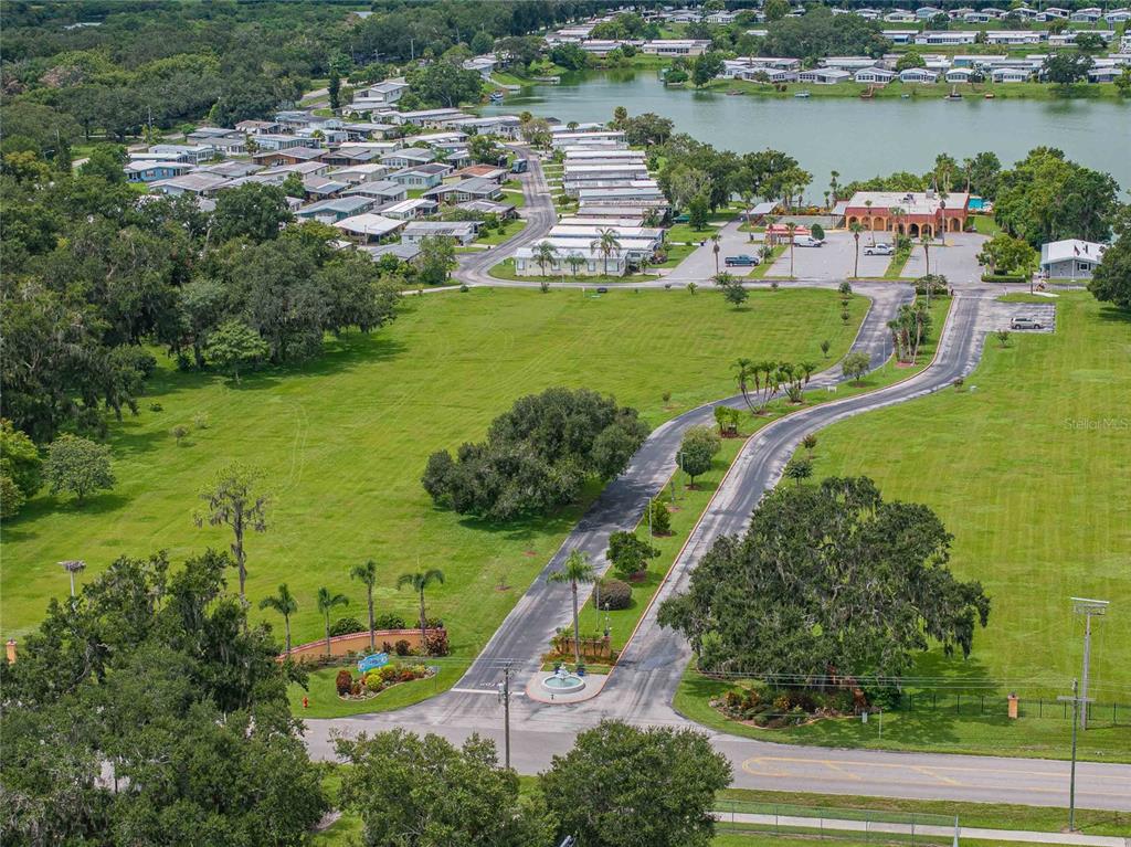 2055 South Floral Avenue, Unit 306 Bartow, FL 33830 - Photo 35 of 42 a view of a city and lake