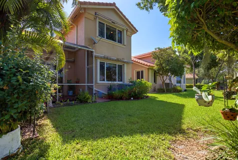 $575,000 | 5616 Northwest 127th Terrace, Coral Springs, FL 33076