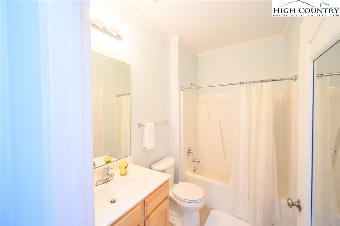 188 Cecil Miller Road, Unit 303 Boone, NC 28607 - Photo 23 of 27 Gallery Image 23