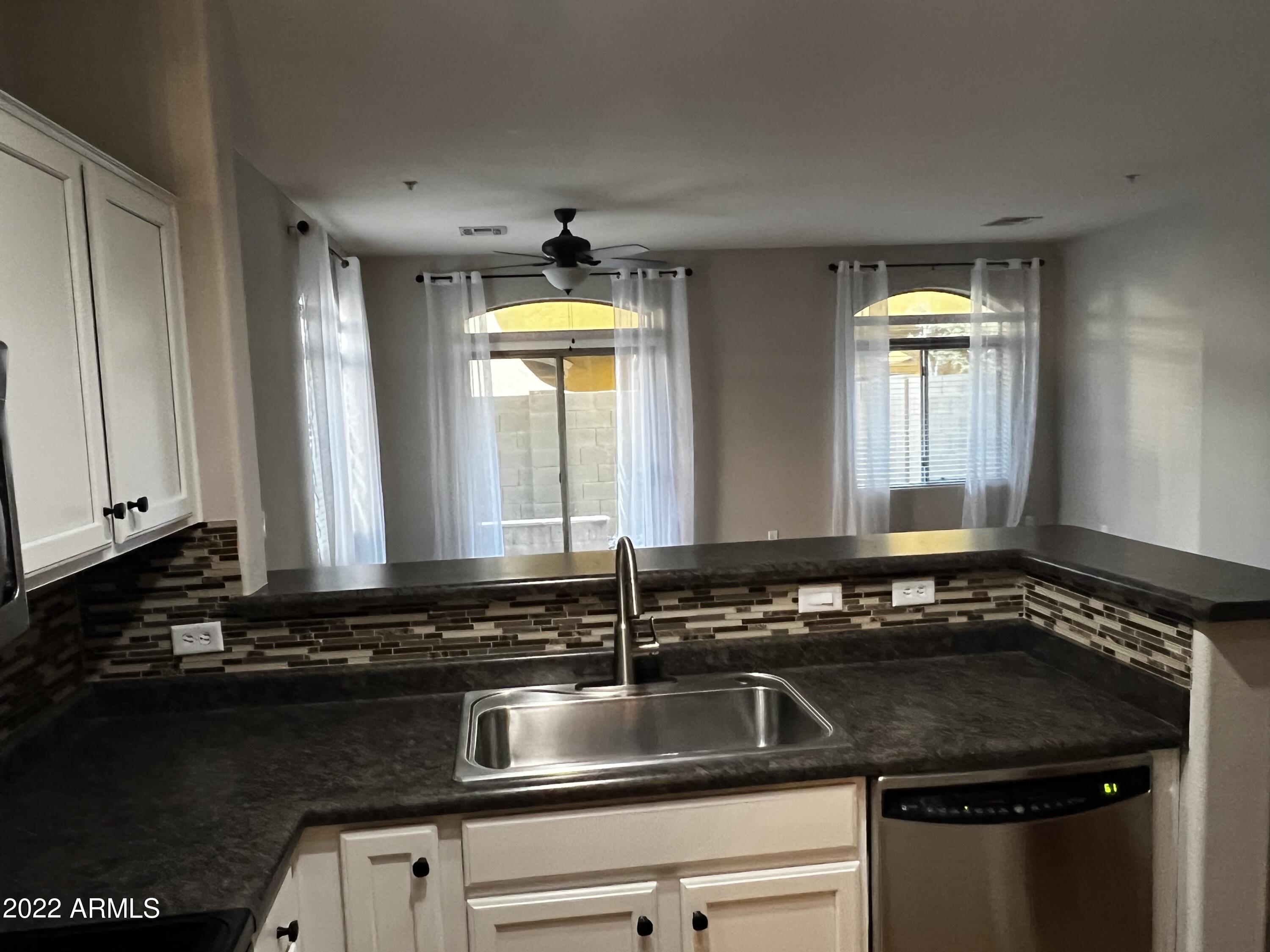 2150 West Alameda Road, Unit 1068 Phoenix, AZ 85085 - Photo 10 of 30 Kitchen 3