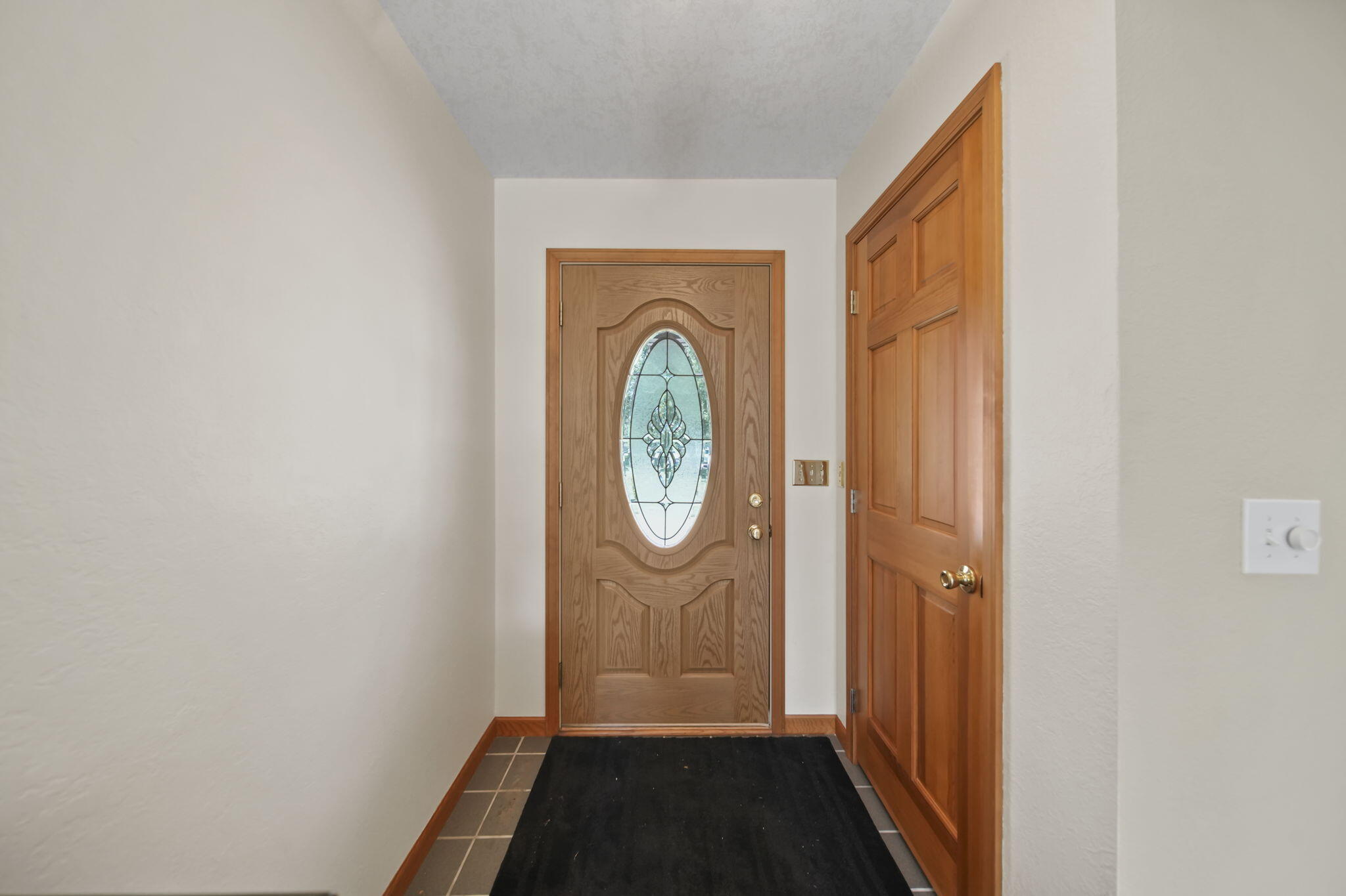 9979 Summerfield Road Temperance, MI 48182 - Photo 5 of 47 7-web-or-mls-DSC09056