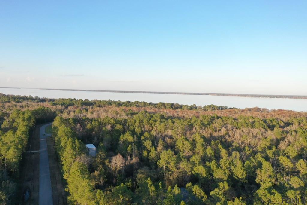 150 Jondabob Road Green Cove Springs, FL 32043 - Photo 8 of 12 an aerial view of ocean with residential houses with outdoor space
