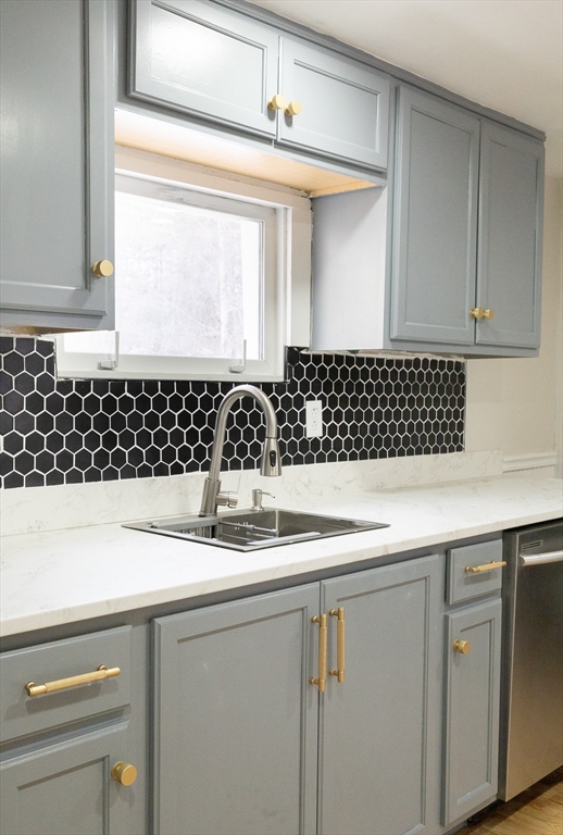 145 Spruce Street Winchendon, MA 01475 - Photo 4 of 30