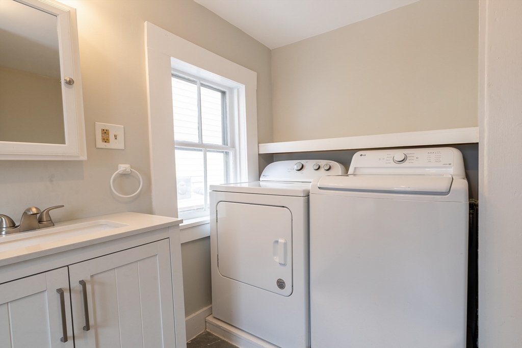 145 Spruce Street Winchendon, MA 01475 - Photo 7 of 30