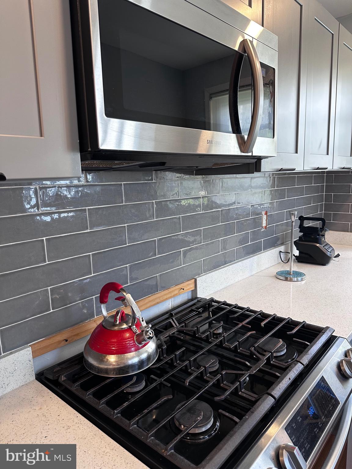 919 Edgemore Road Philadelphia, PA 19151 - Photo 6 of 17 Gallery Image 6