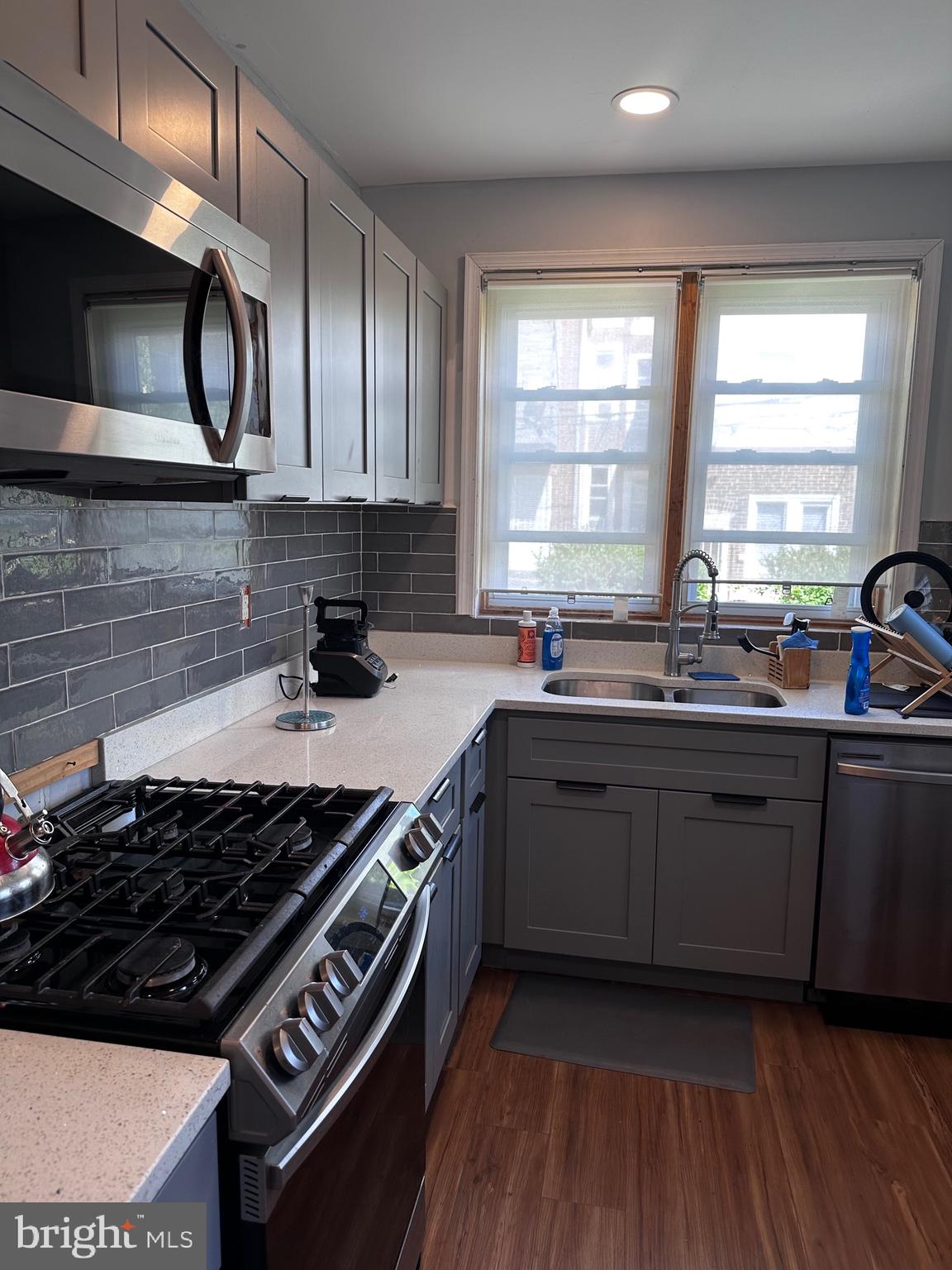 919 Edgemore Road Philadelphia, PA 19151 - Photo 7 of 17 Gallery Image 7