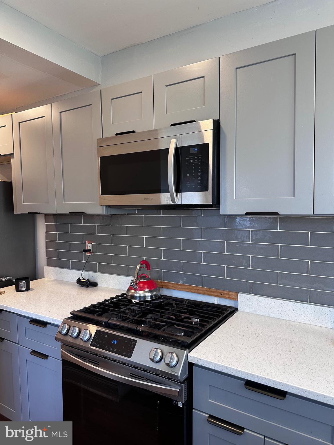 919 Edgemore Road Philadelphia, PA 19151 - Photo 8 of 17 Gallery Image 8