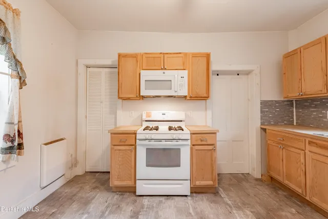 $145,900 | 469 Fenn Street, Pittsfield, MA 01201