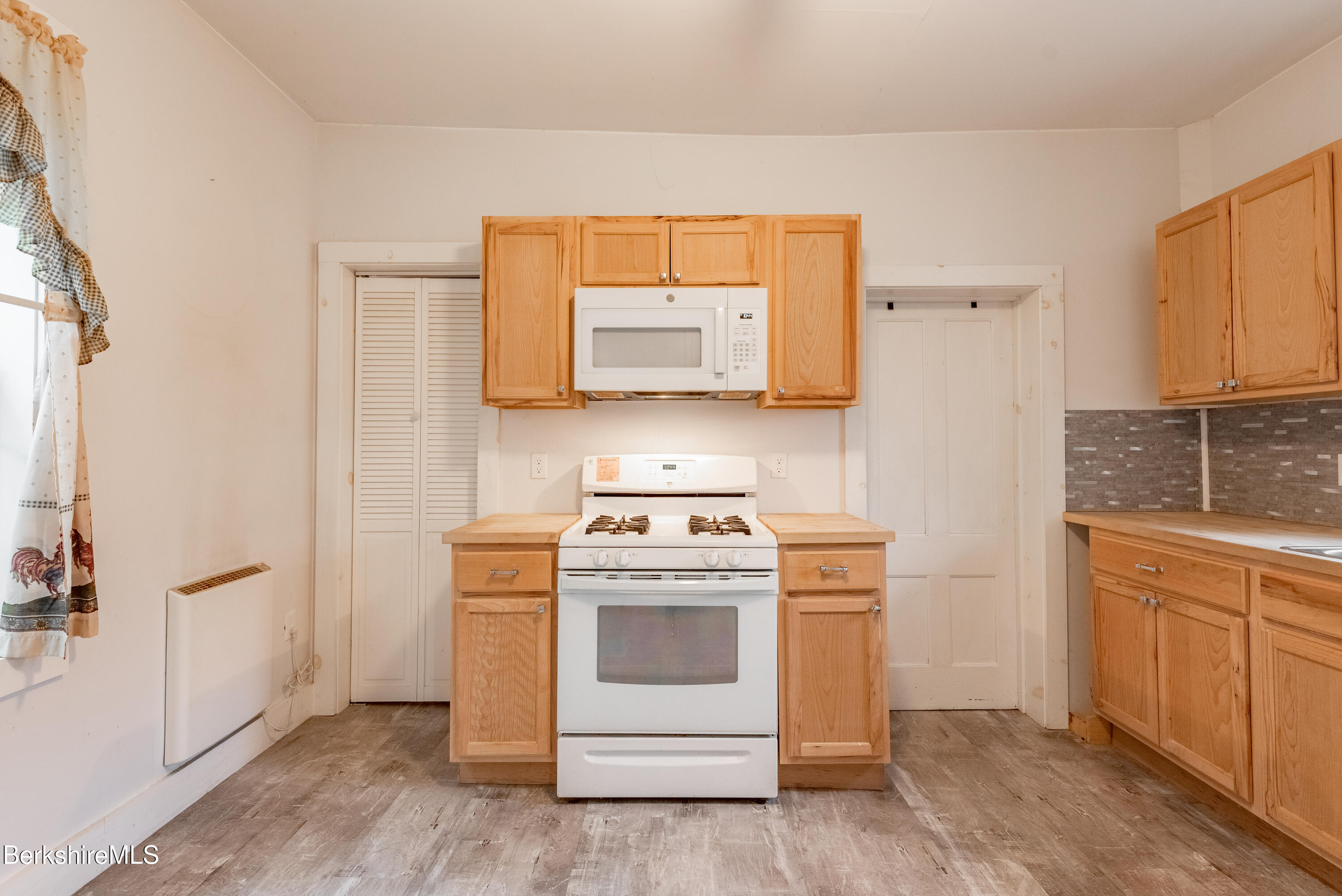 469 Fenn Street Pittsfield, MA 01201 - Photo 14 of 31 Kitchen
