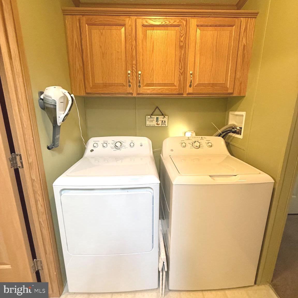 184 5th Avenue Media, PA 19063 - Photo 26 of 30 a utility room with dryer and washer