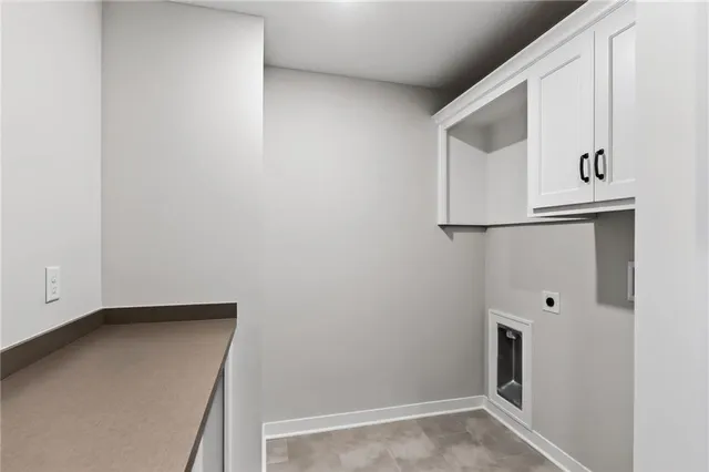 $747,467 | 7616 North Booth Avenue, Kansas City, MO 64158