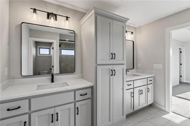 $747,467 | 7616 North Booth Avenue, Kansas City, MO 64158