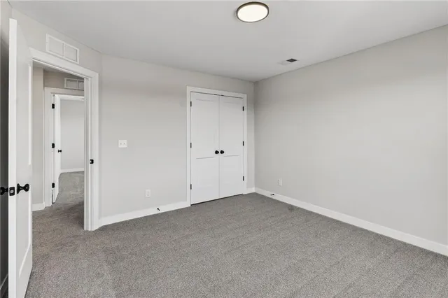 $747,467 | 7616 North Booth Avenue, Kansas City, MO 64158