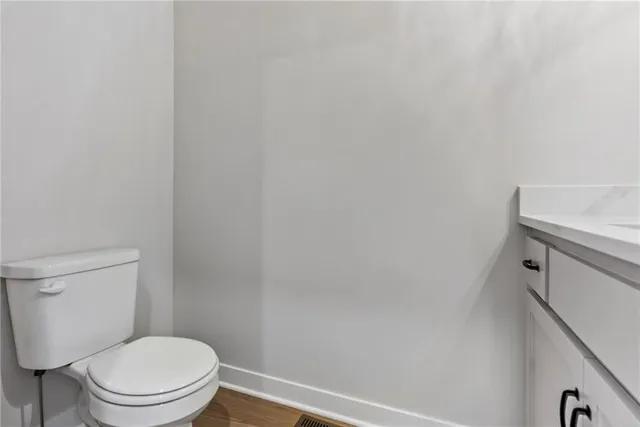 $747,467 | 7616 North Booth Avenue, Kansas City, MO 64158