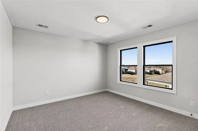 $747,467 | 7616 North Booth Avenue, Kansas City, MO 64158