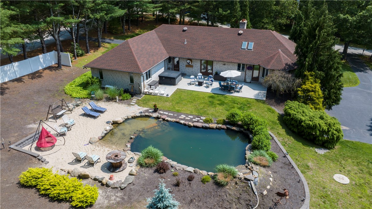 140 White Birch Circle Scituate, RI 02831 - Photo 5 of 50
