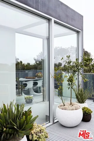 $18,500 | 1201 Cabrillo Avenue, Venice, CA 90291