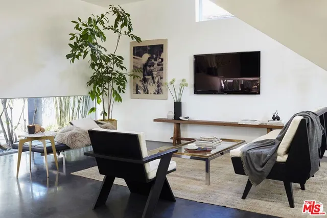 $18,500 | 1201 Cabrillo Avenue, Venice, CA 90291