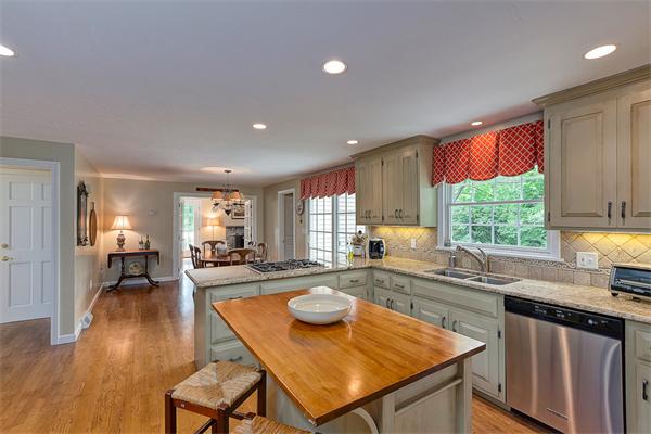 1 Dicarlo Road Hopkinton, MA 01748 - Photo 15 of 30 Gallery Image 15