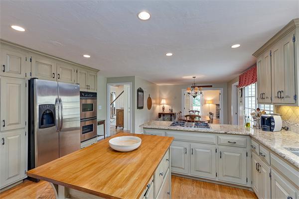 1 Dicarlo Road Hopkinton, MA 01748 - Photo 16 of 30 Gallery Image 16