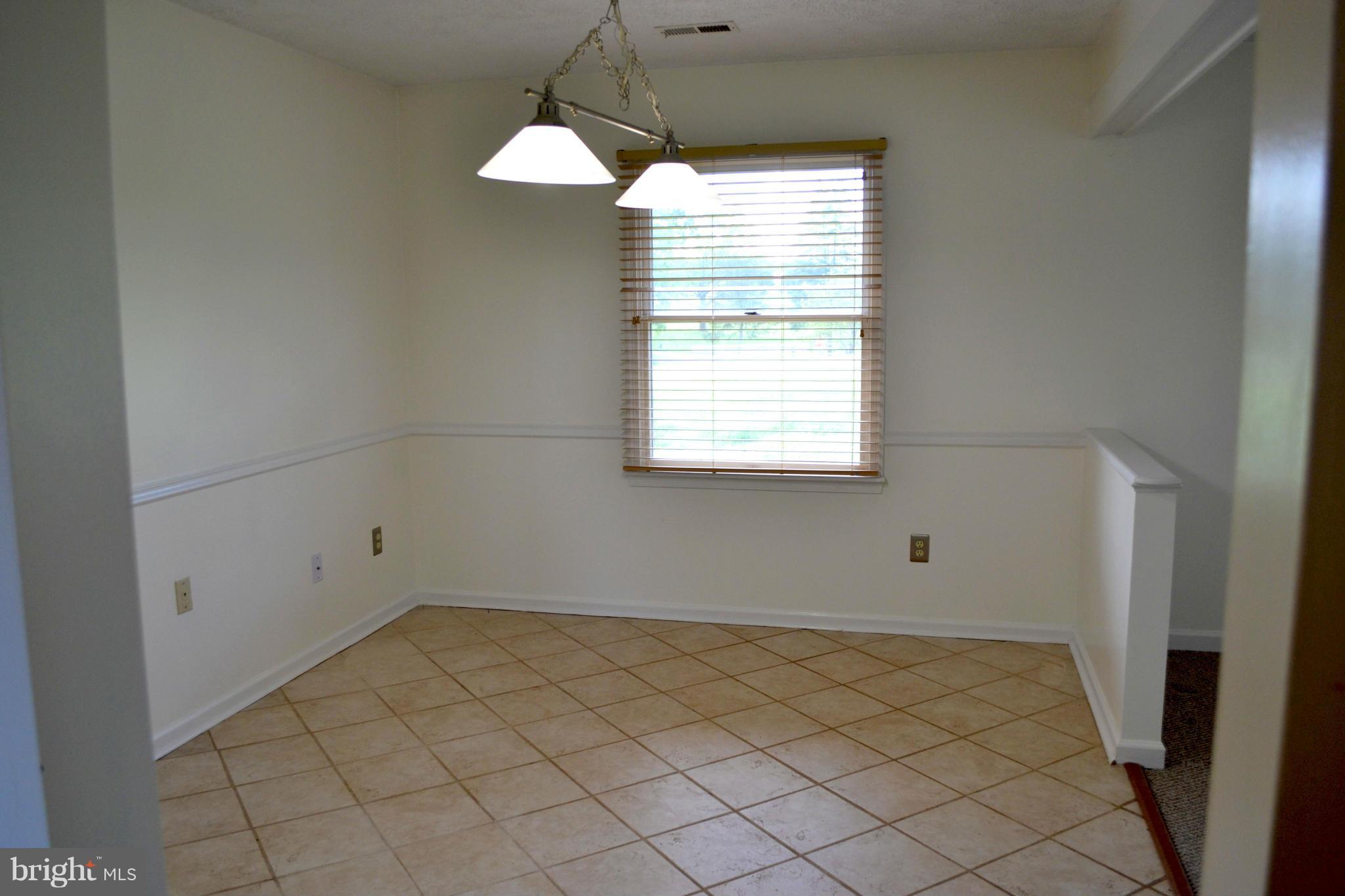 13737 Inlet Road Culpeper, VA 22701 - Photo 5 of 23 Dining Room