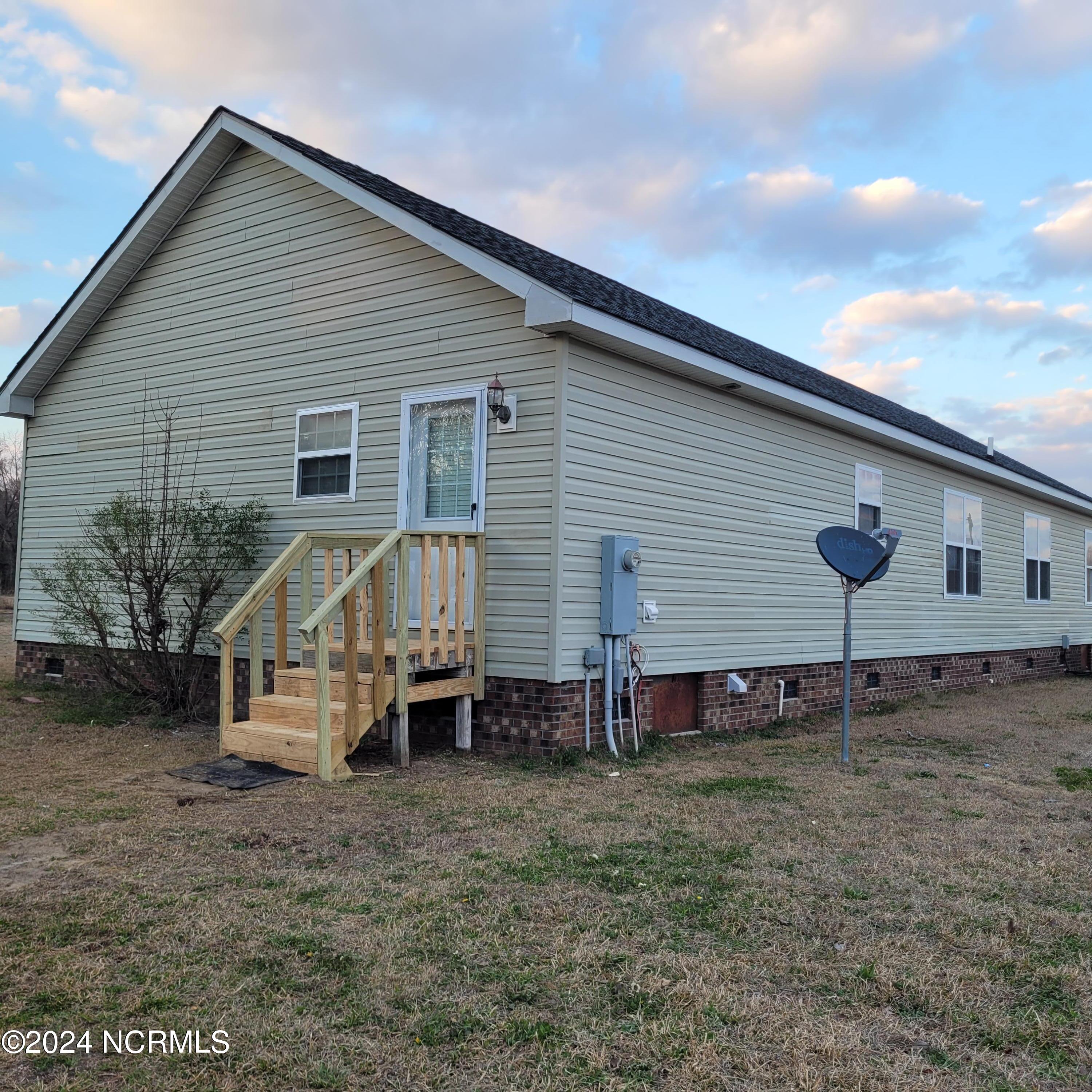 532 Pasture Branch Road Rose Hill, NC 28458 - Photo 20 of 20 20240202_171935 (1)