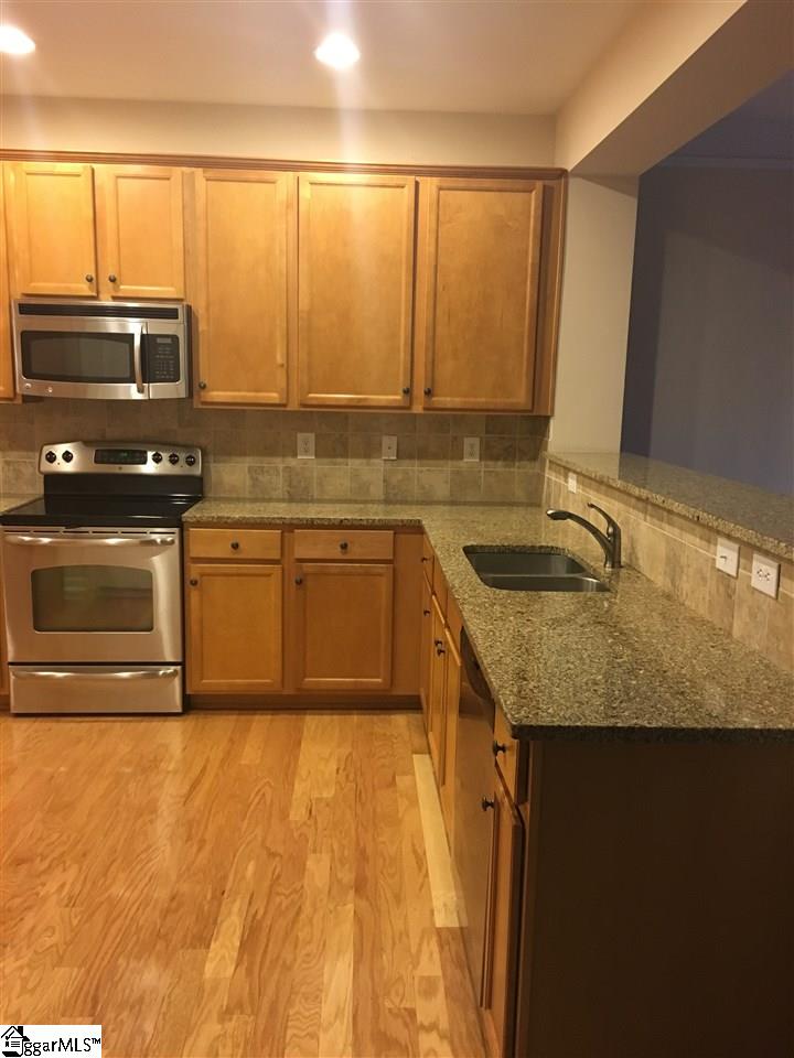 102 Awendaw Way Greenville, SC 29607 - Photo 5 of 16 Gallery Image 5