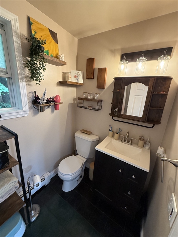 74 Wilkinson Street Worcester, MA 01606 - Photo 14 of 25