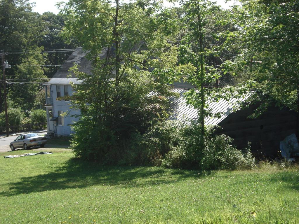 47 Union Street Springfield, VT 05156 - Photo 4 of 5