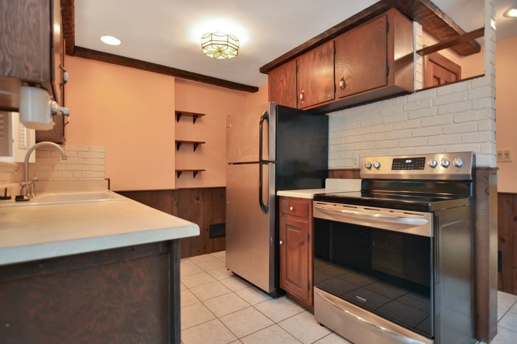 10 Marr Road Saugus, MA 01906 - Photo 13 of 42 Gallery Image 13