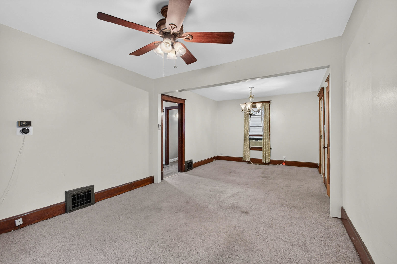 1913 10th Street Moline, IL 61265 - Photo 10 of 34