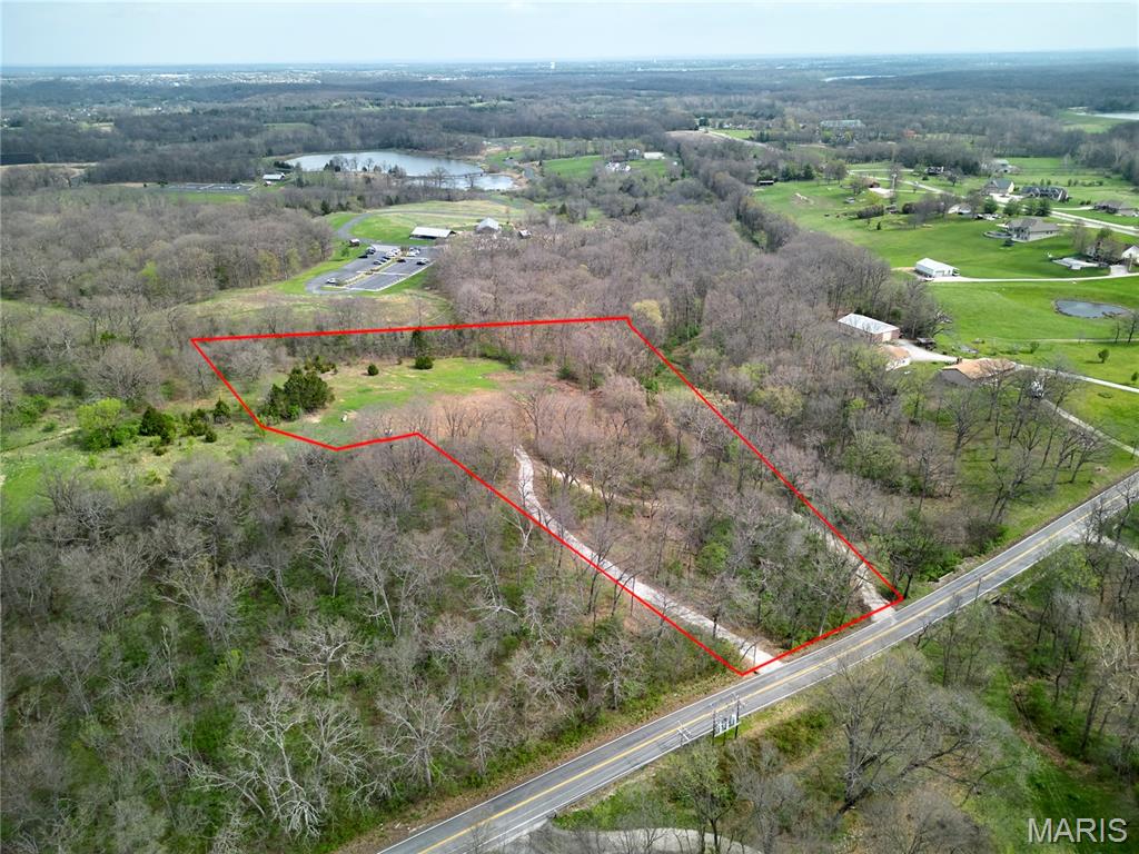 3883 Benne Road Defiance, MO 63341 - Photo 8 of 13