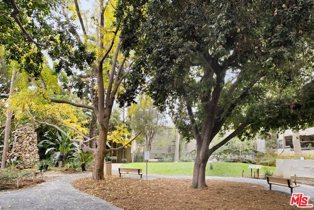 $3,995 | 1010 North Kings Road, Unit 217, West Hollywood, CA 90069