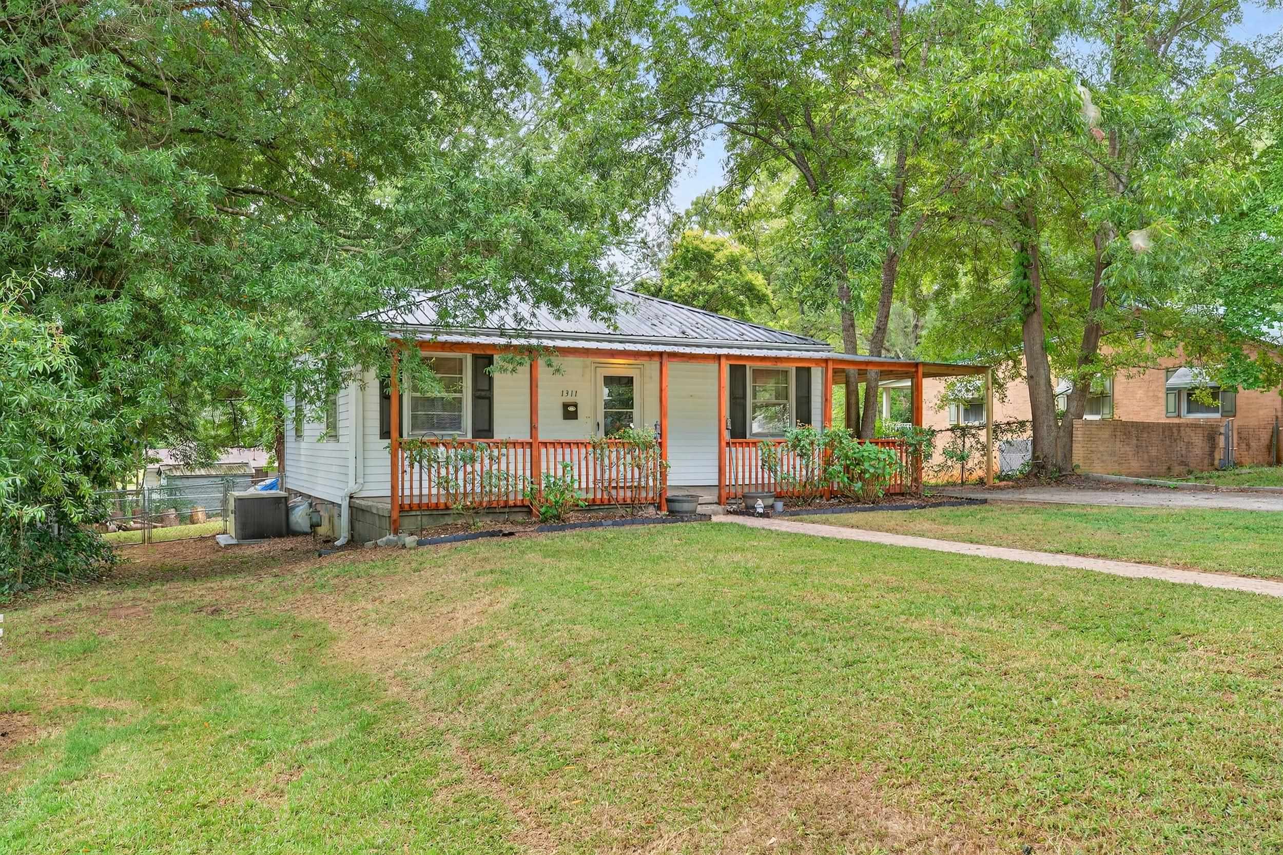 1311 South Johnson Street Gaffney, SC 29340 - Photo 2 of 25