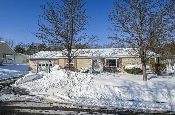 $325,000 | 66 Sunset Way, Manchester, NH 03104