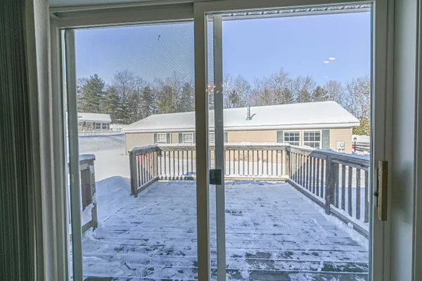 $325,000 | 66 Sunset Way, Manchester, NH 03104