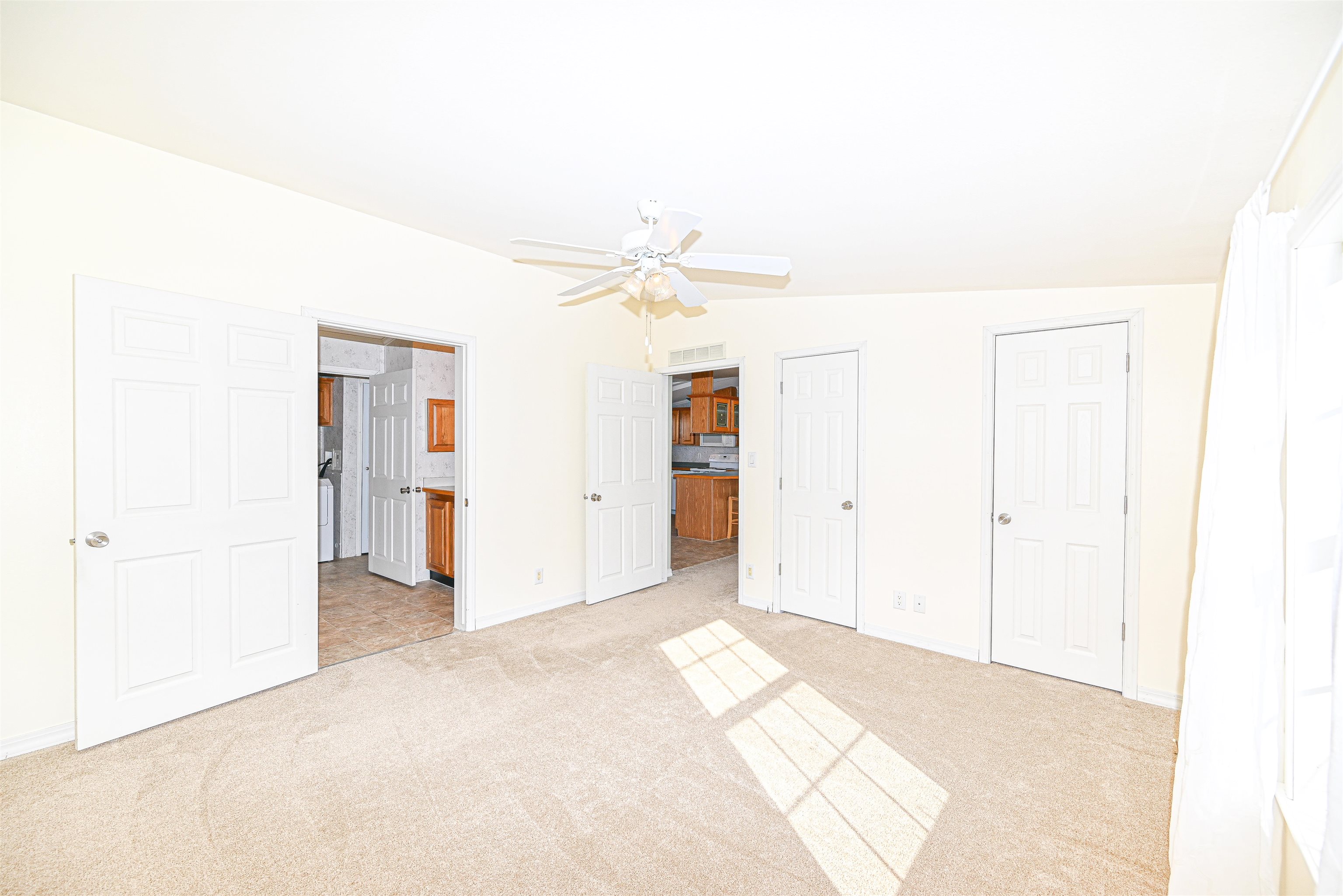 66 Sunset Way Manchester, NH 03104 - Photo 18 of 36