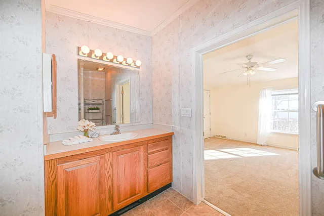 $325,000 | 66 Sunset Way, Manchester, NH 03104