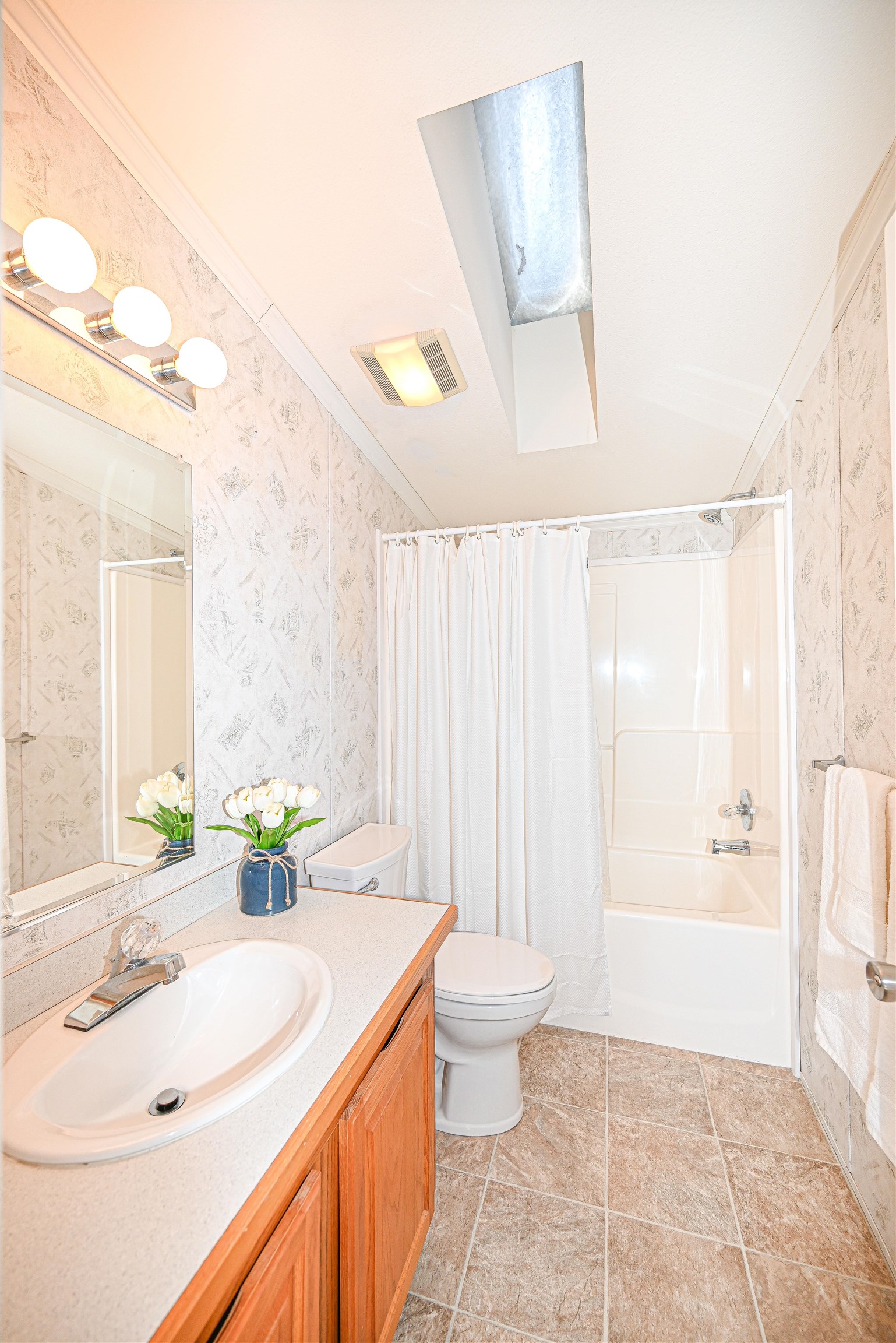 66 Sunset Way Manchester, NH 03104 - Photo 25 of 36